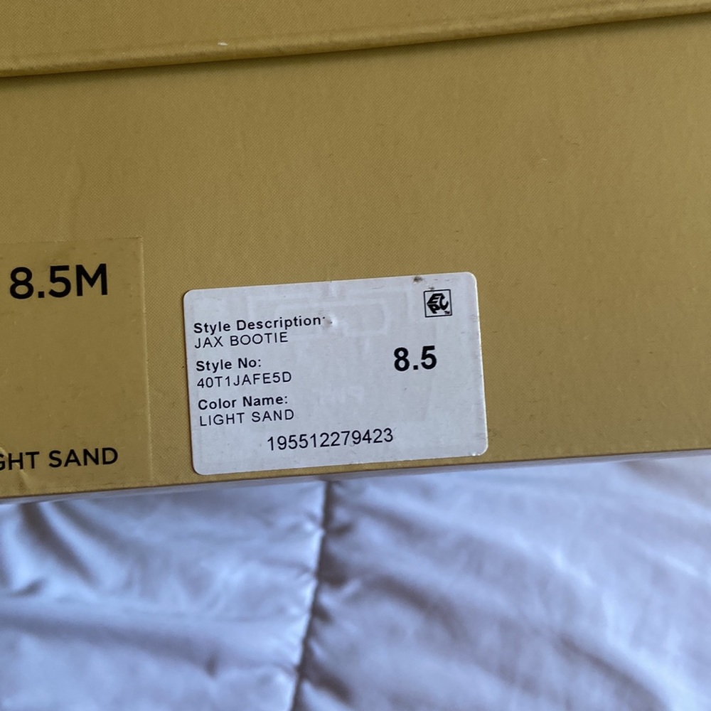 Boot - Picture 5 of 5